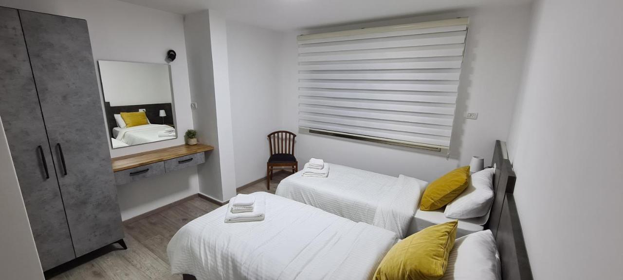 Maria'S Guesthouse - Uphill View Of Nazareth F Екстер'єр фото