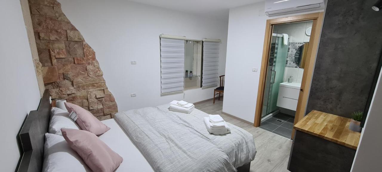Maria'S Guesthouse - Uphill View Of Nazareth F Екстер'єр фото