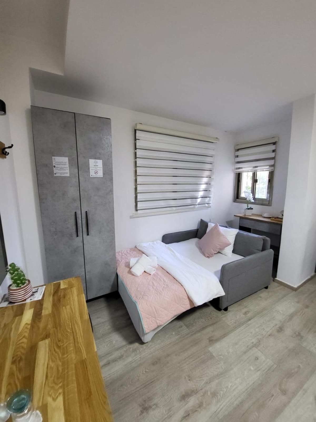 Maria'S Guesthouse - Uphill View Of Nazareth F Екстер'єр фото