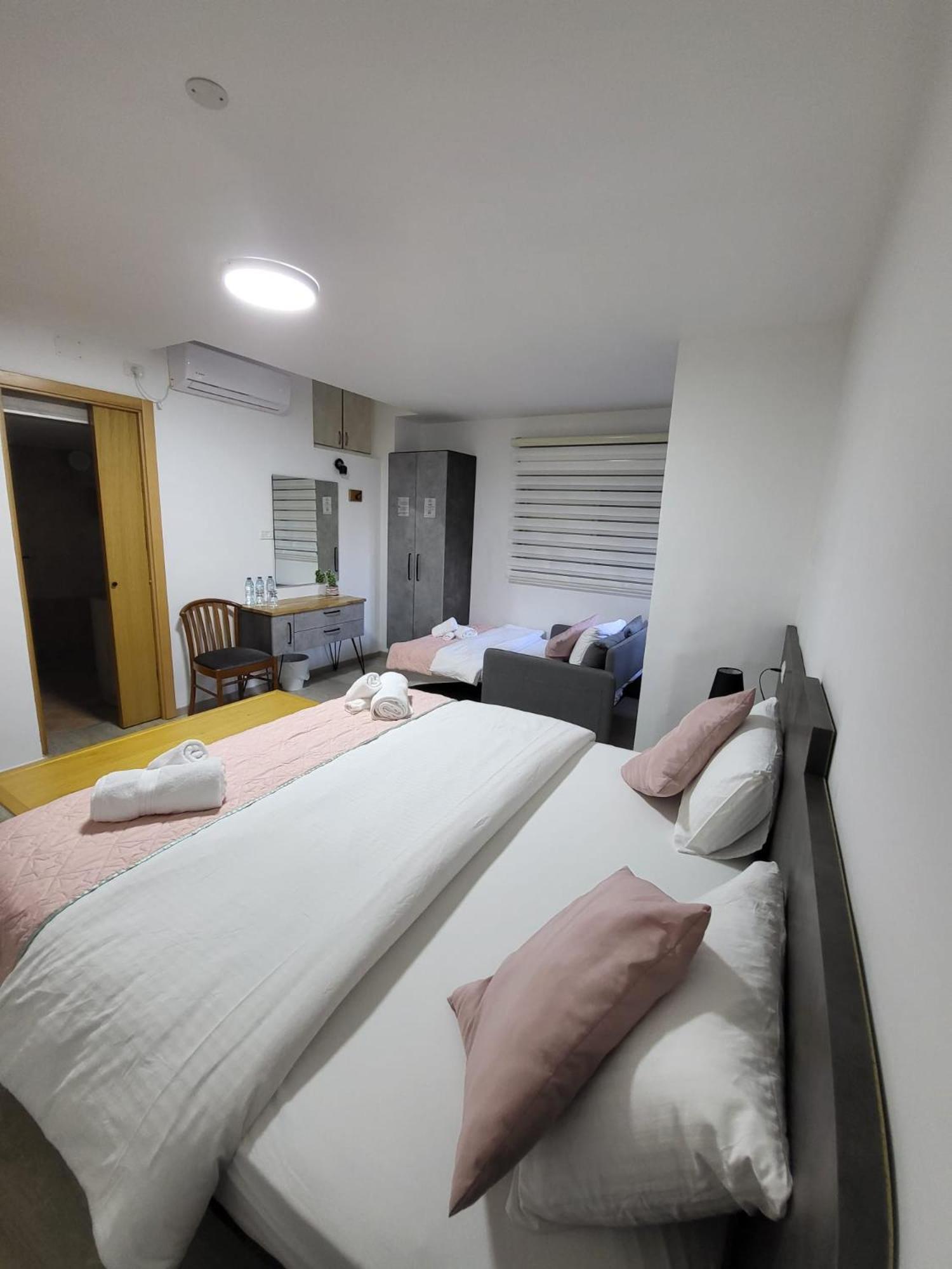 Maria'S Guesthouse - Uphill View Of Nazareth F Екстер'єр фото